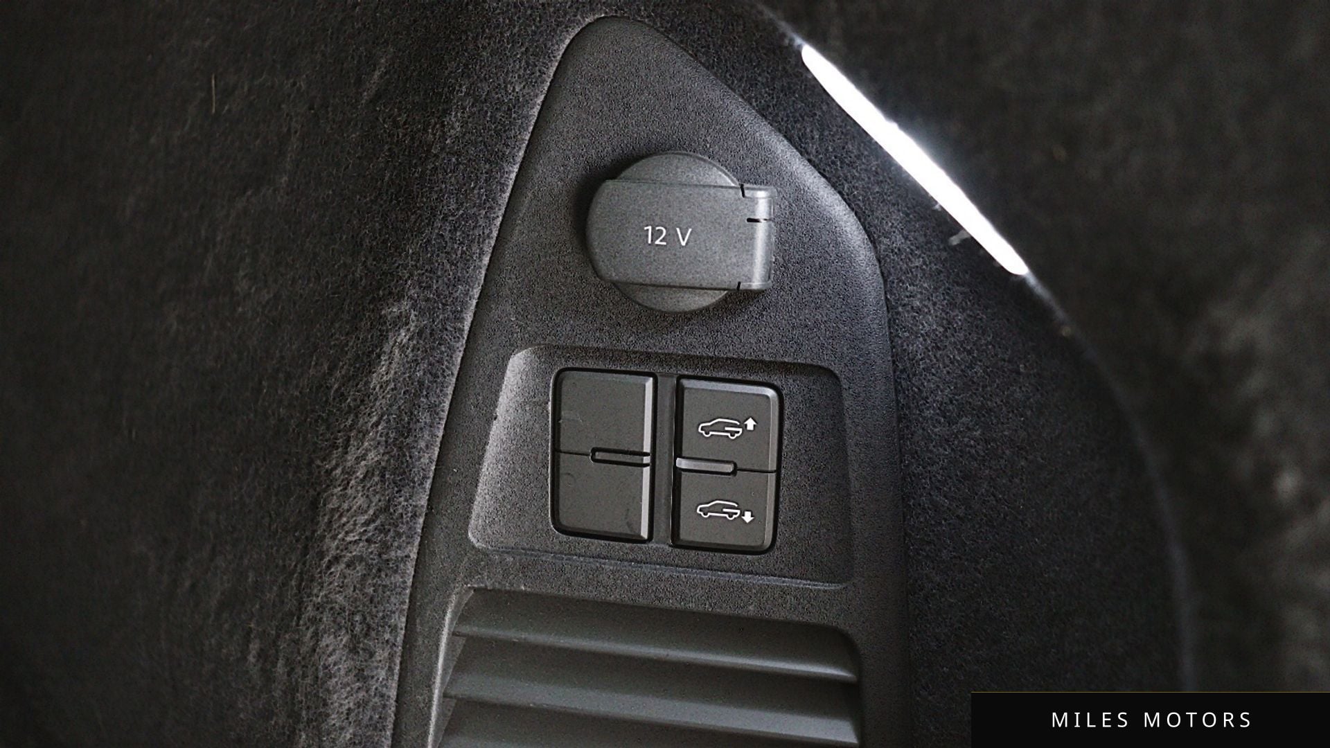Volkswagen Touareg 2021 — миниатюра 9