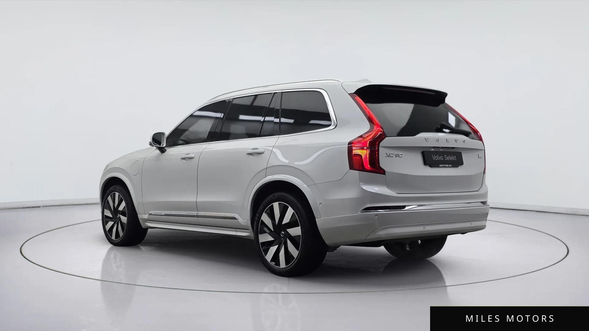 Volvo XC90 2025 — миниатюра 2