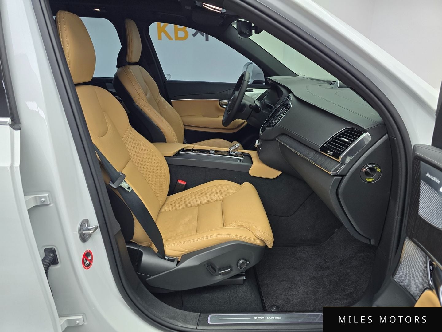 Volvo XC90 2025 — миниатюра 7