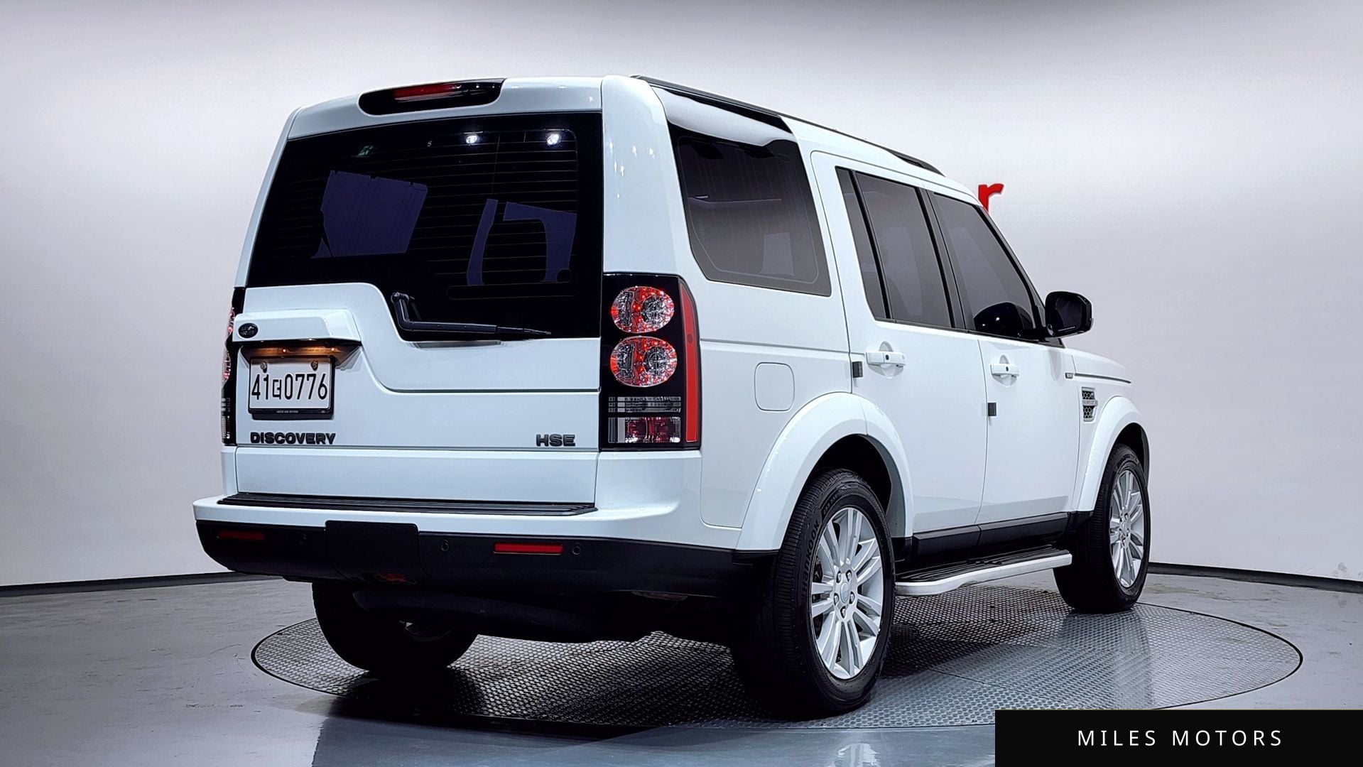 Land Rover Discovery 2016 — миниатюра 2