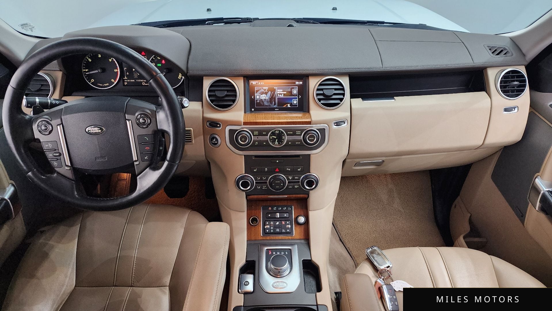 Land Rover Discovery 2016 — миниатюра 7