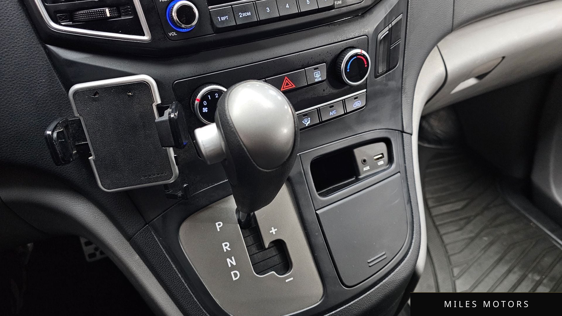Hyundai Starex 2018 — миниатюра 9
