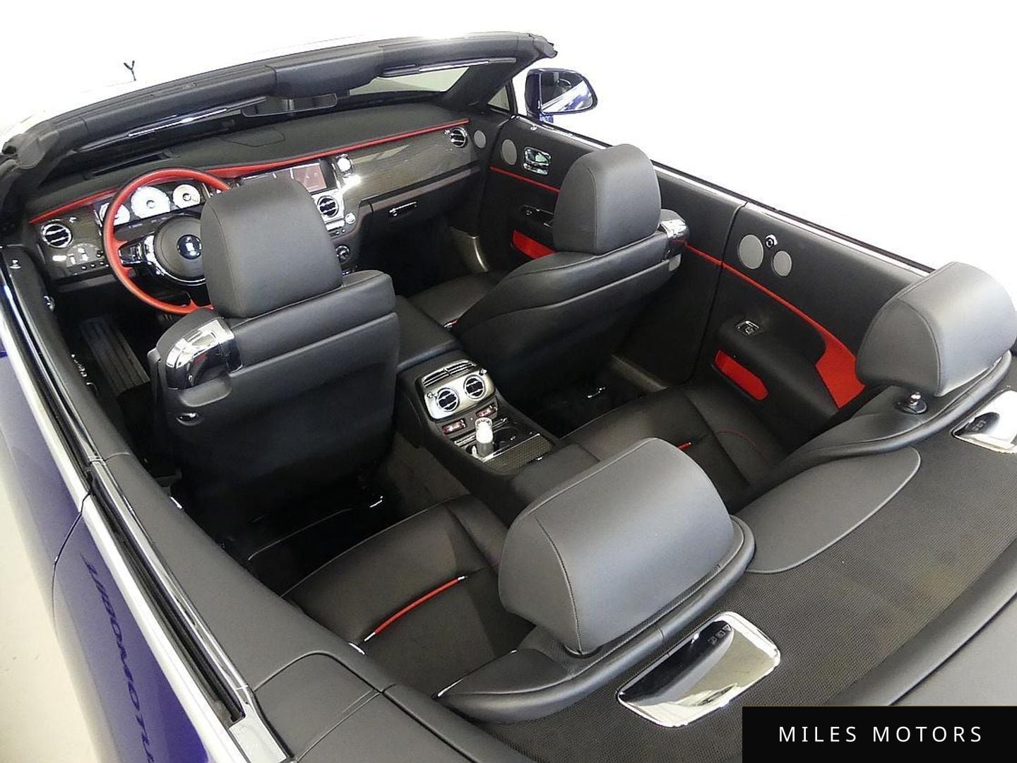 Rolls-Royce 던 2020 — миниатюра 15
