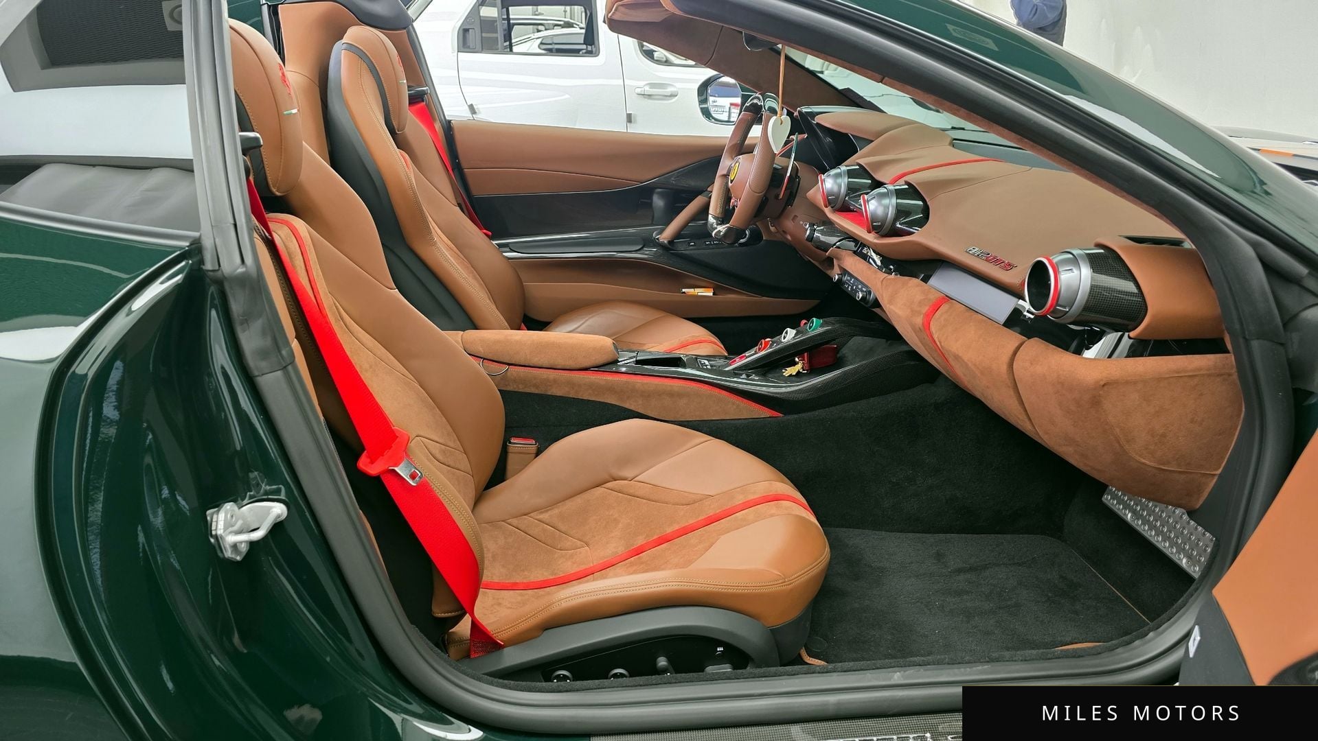 Ferrari 812 GTS 2022 — миниатюра 11