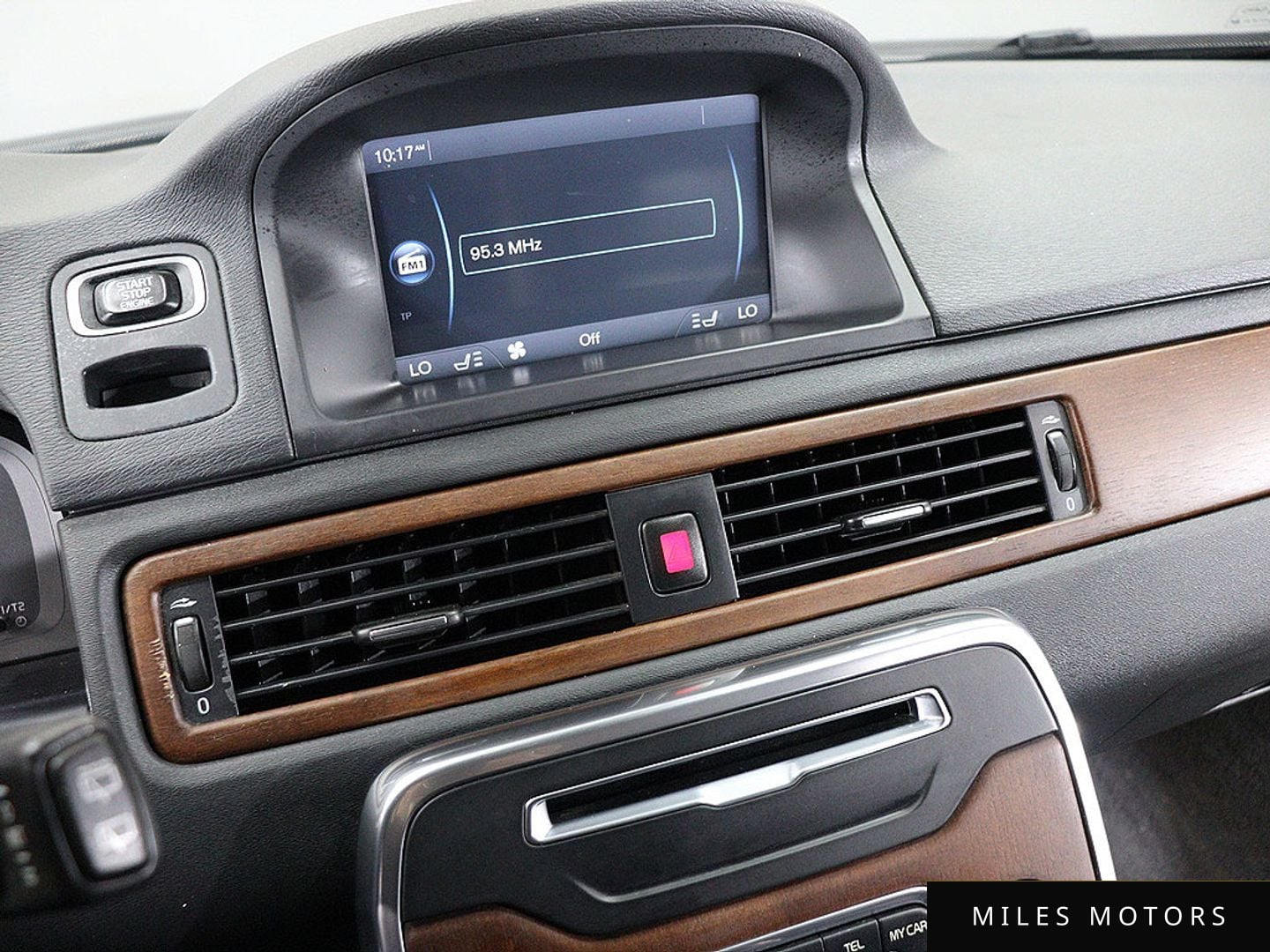 Volvo XC70 2012 — миниатюра 8