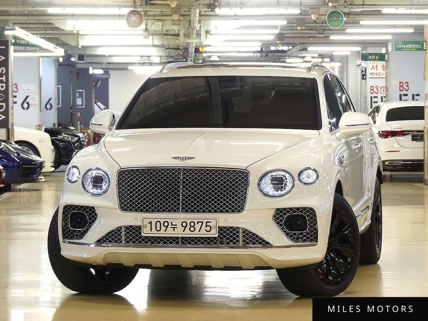 Bentley Bentayga 2021 — миниатюра 3