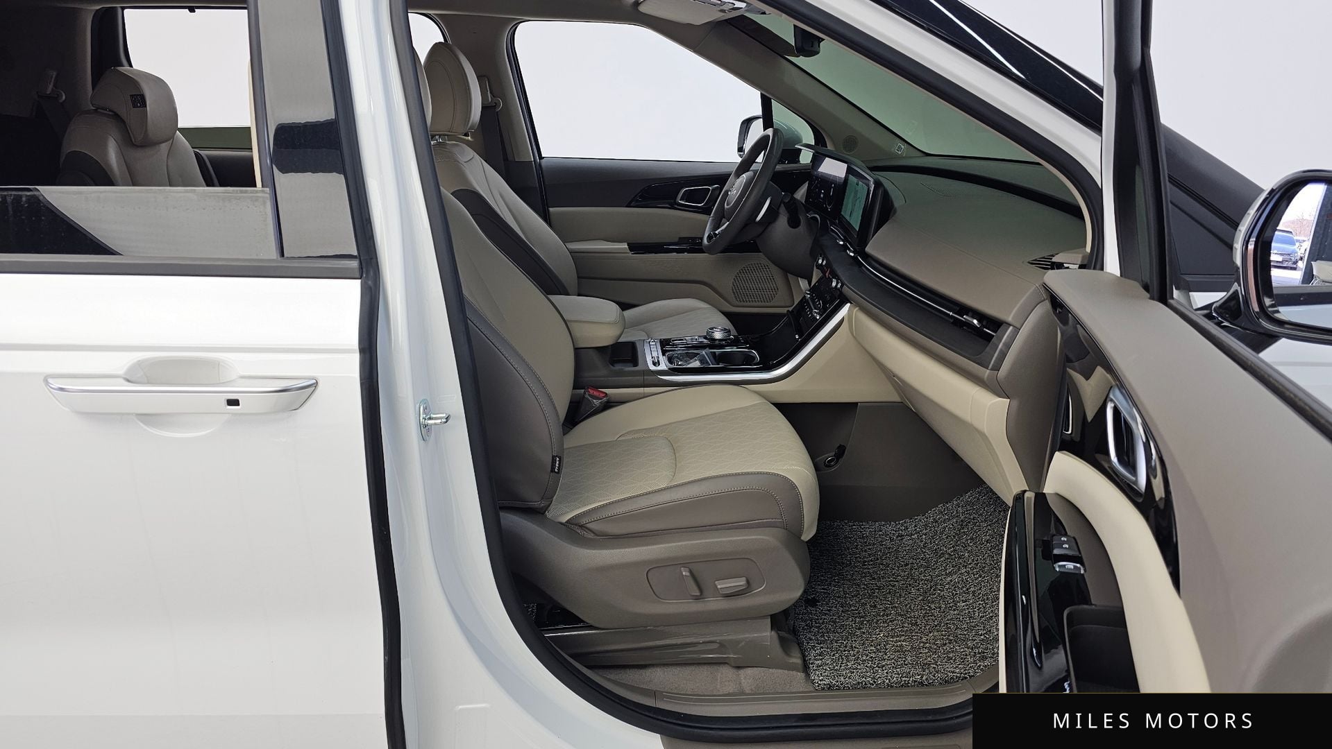 Kia 카니발 2023 — миниатюра 11