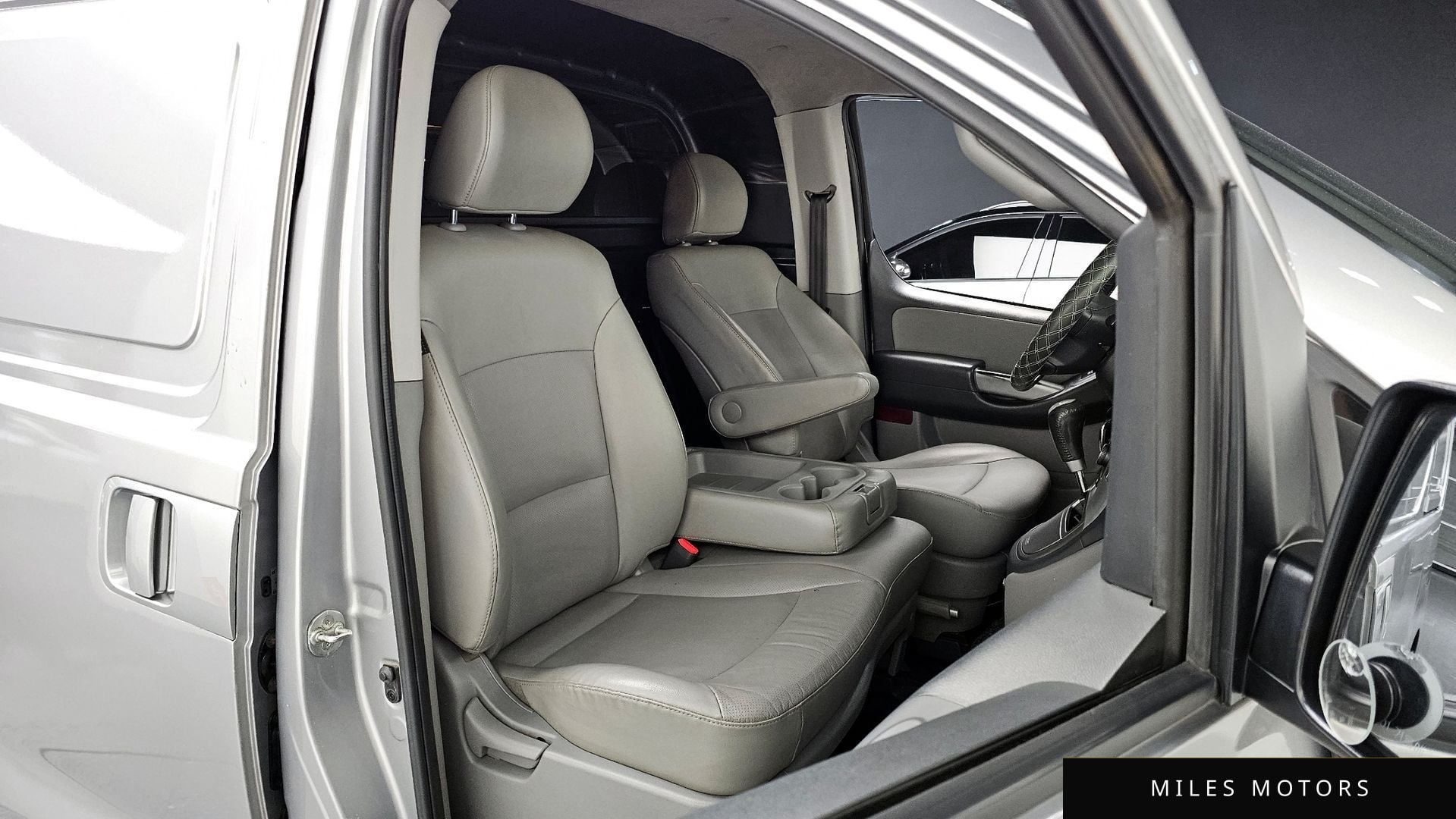 Hyundai Starex 2019 — миниатюра 10