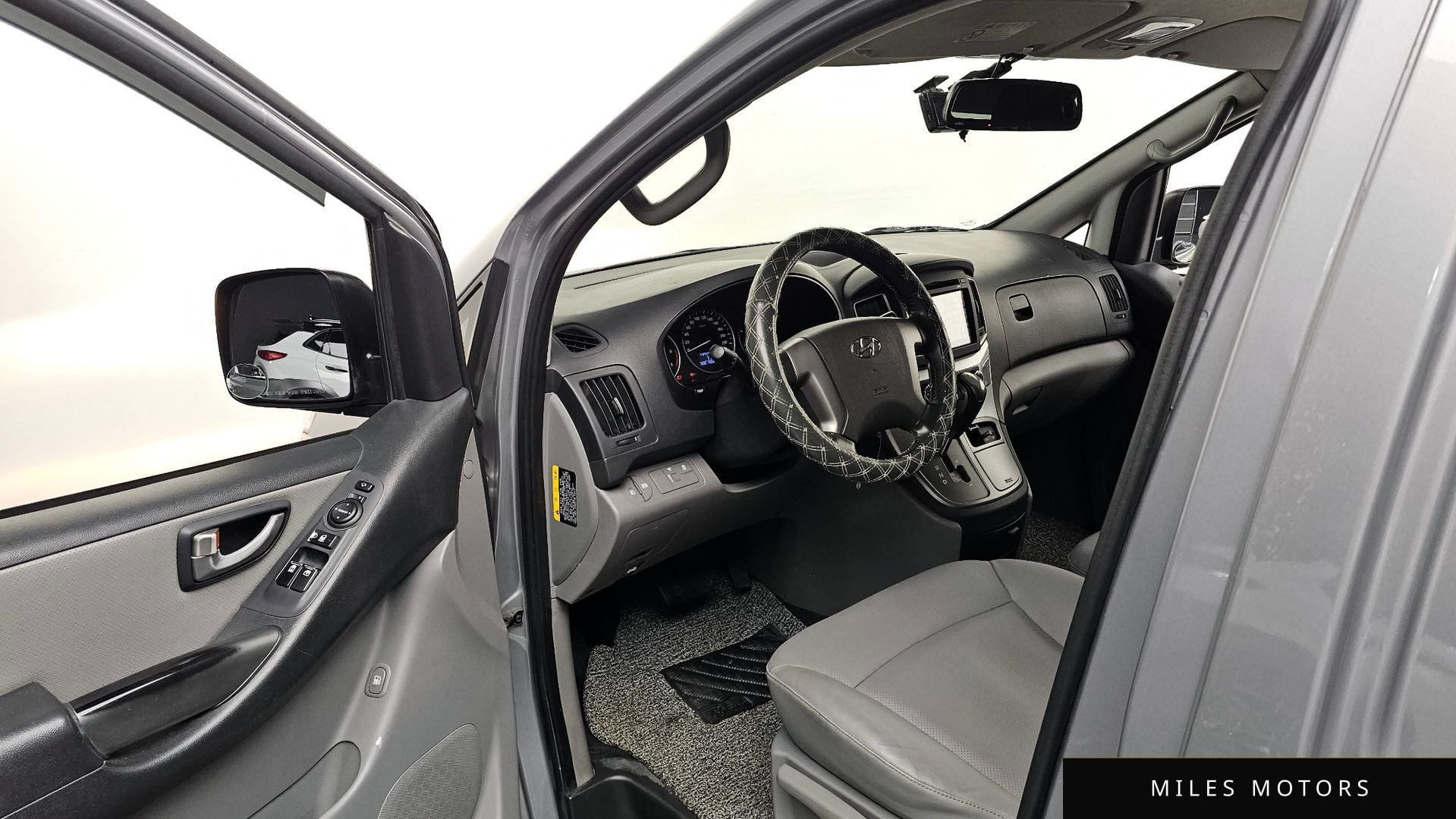 Hyundai Starex 2019 — миниатюра 11