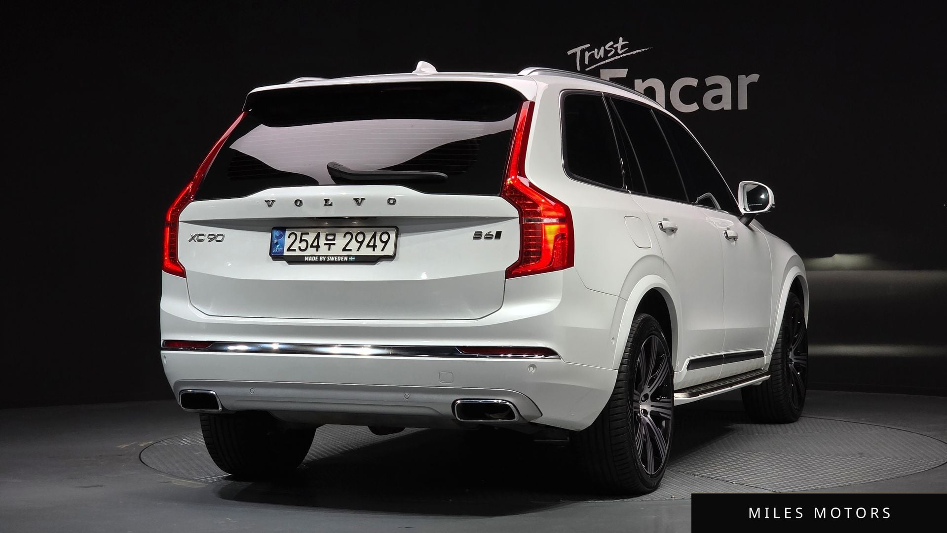 Volvo XC90 2021 — миниатюра 2