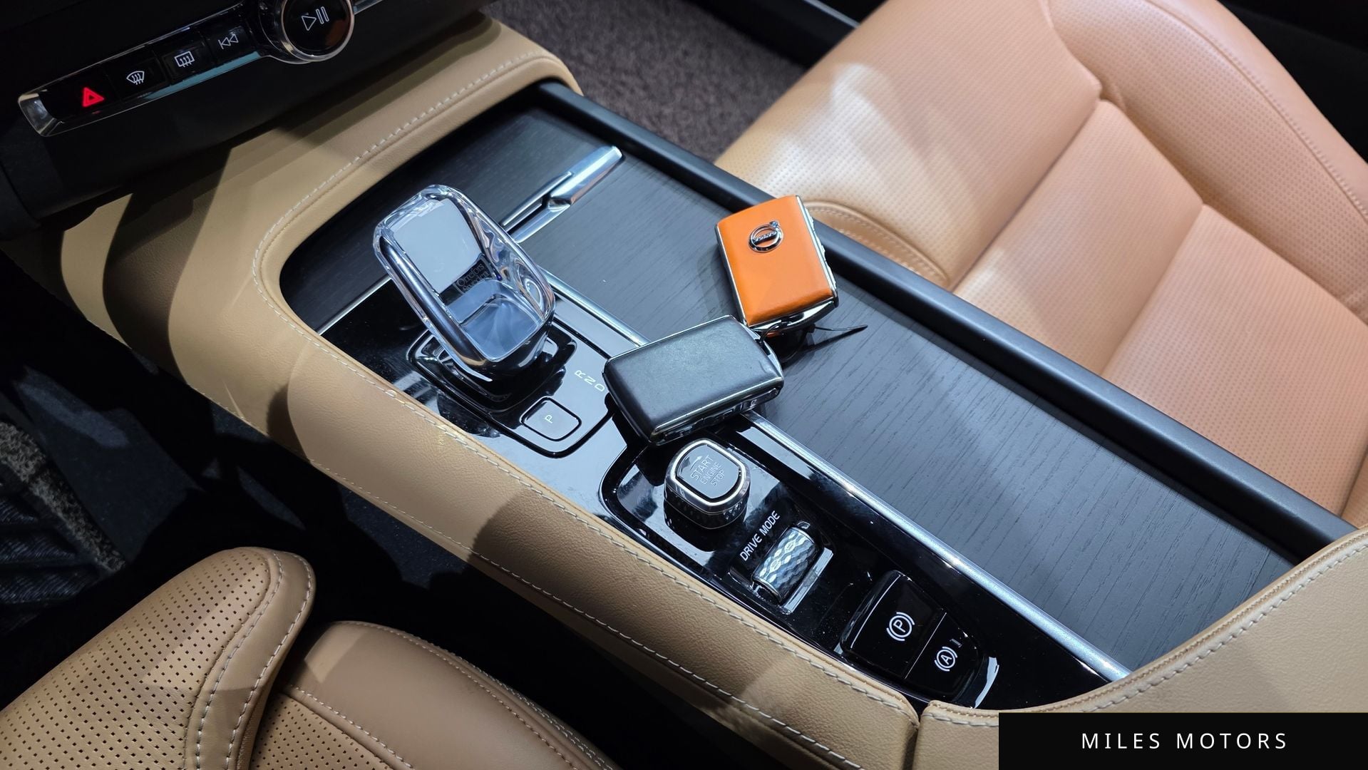 Volvo XC90 2021 — миниатюра 9