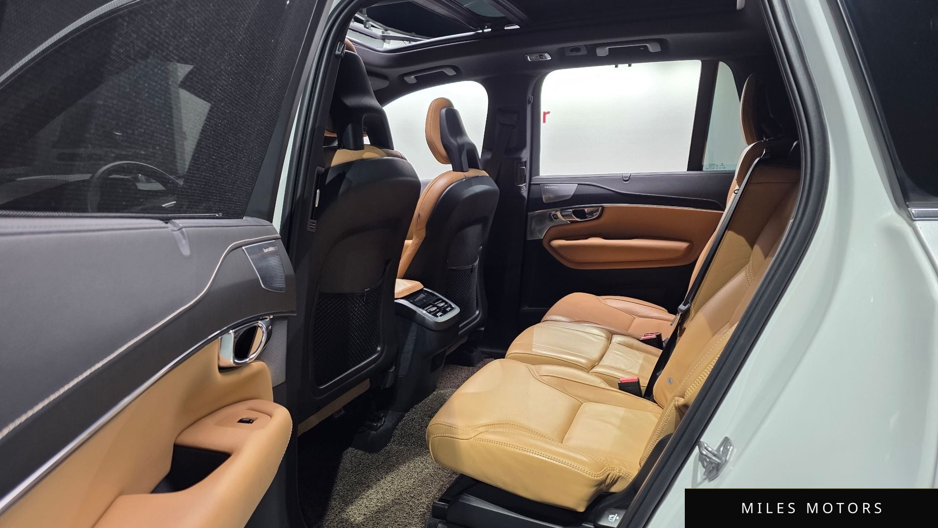 Volvo XC90 2021 — миниатюра 12
