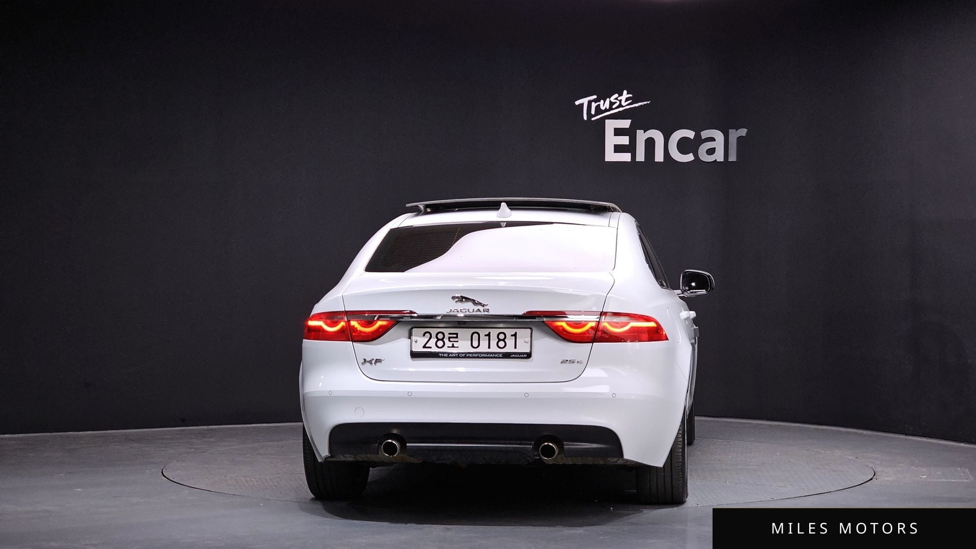 Jaguar XF (X260) 2017 — миниатюра 4