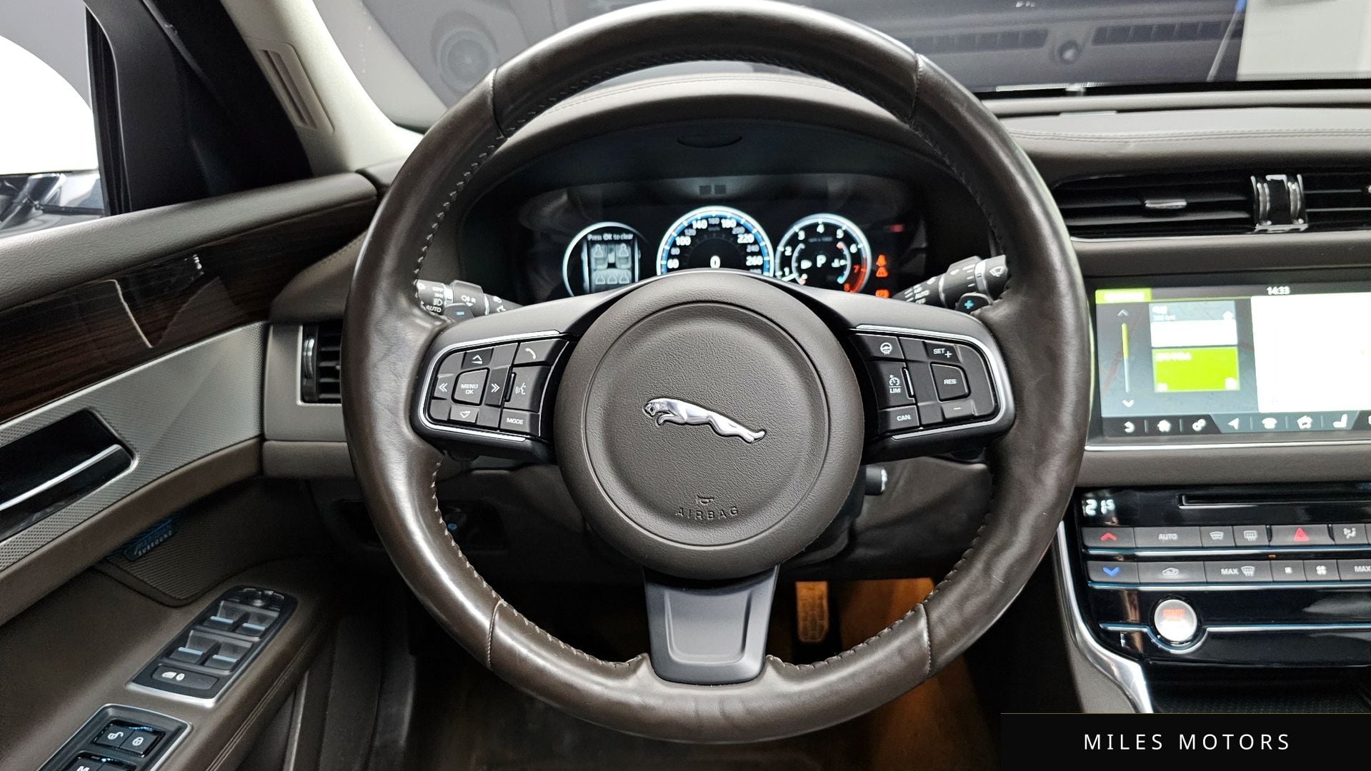 Jaguar XF (X260) 2017 — миниатюра 13