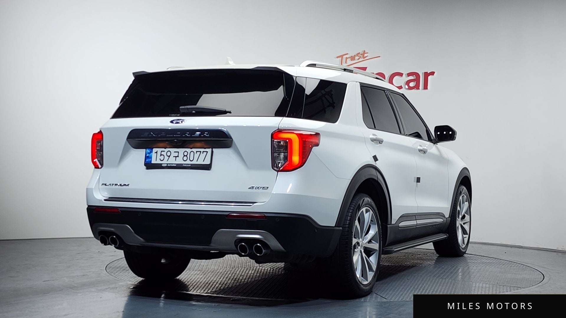 Ford Explorer 2021 — миниатюра 2