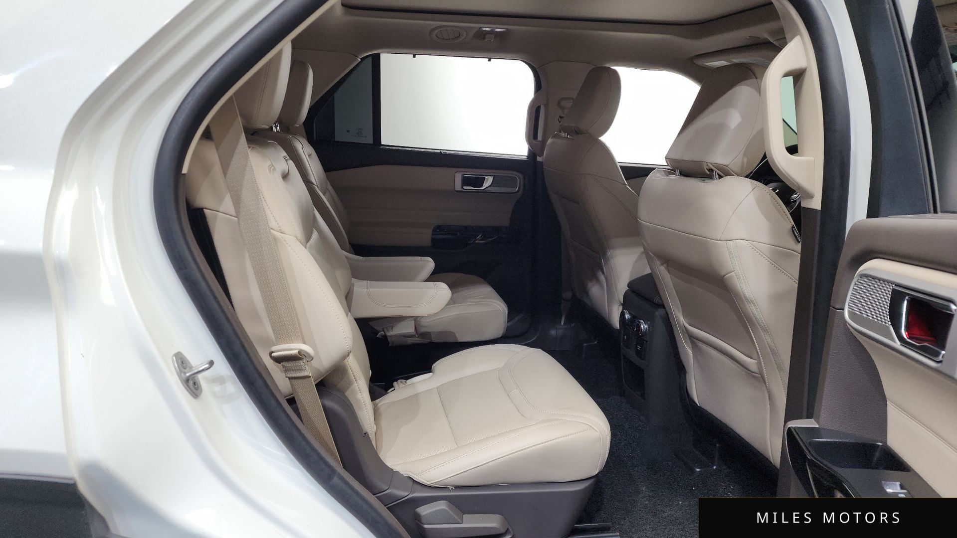 Ford Explorer 2021 — миниатюра 12
