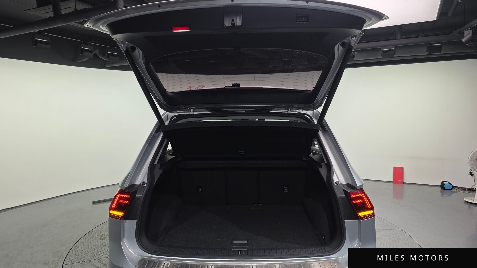 Volkswagen 티구안 2018 — миниатюра 20