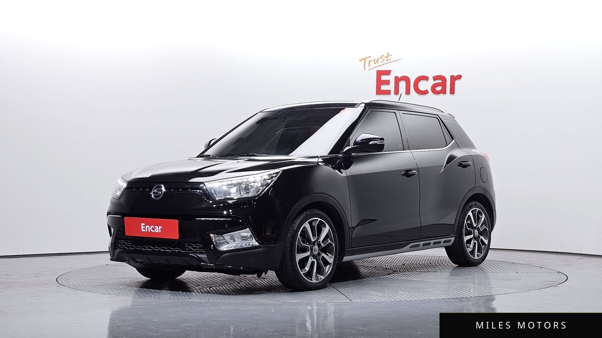 KG Mobility Tivoli 2016 — фото 1 из 12