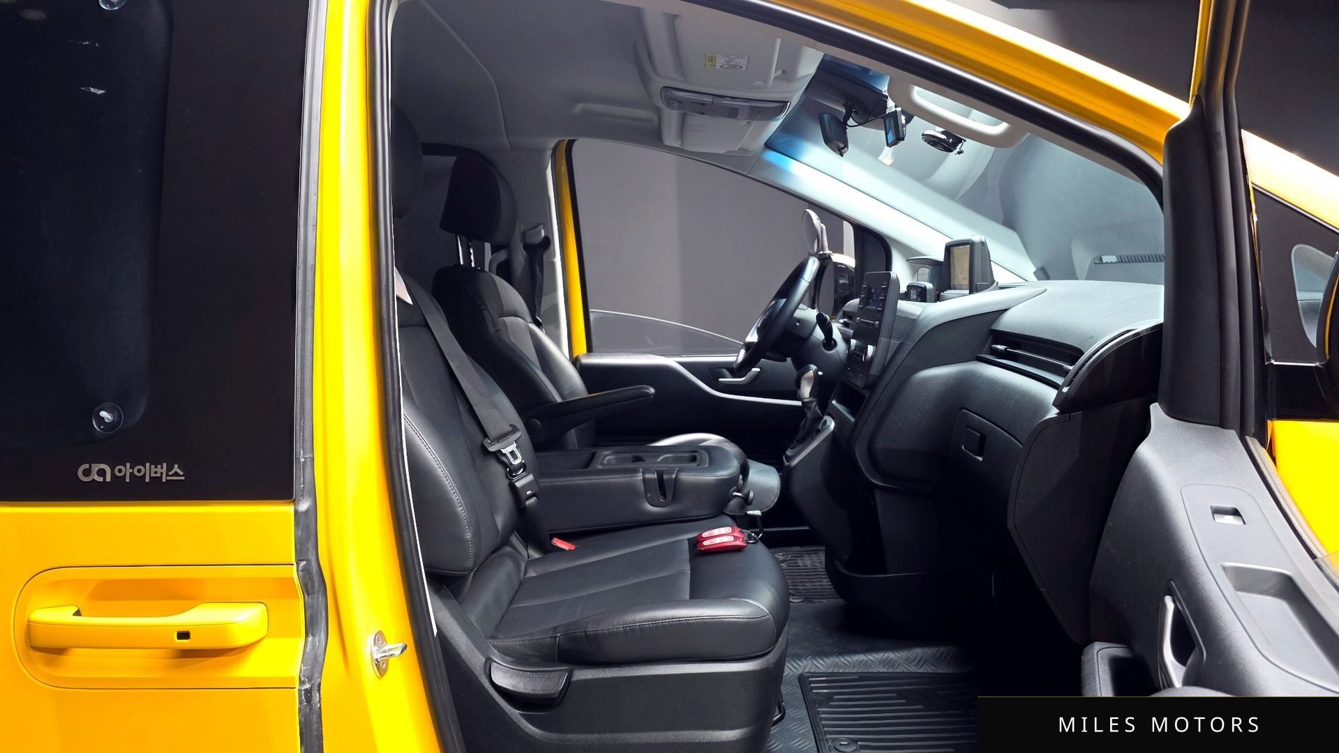 Hyundai Staria 2022 — миниатюра 10