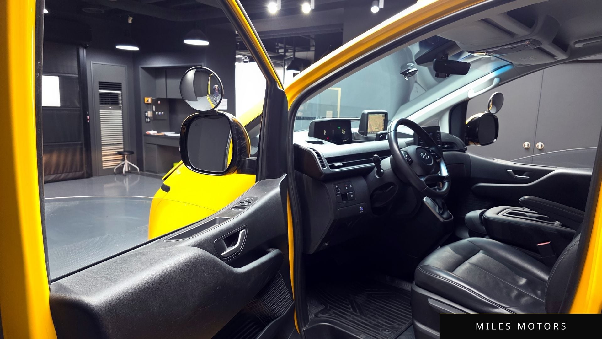 Hyundai Staria 2022 — миниатюра 11
