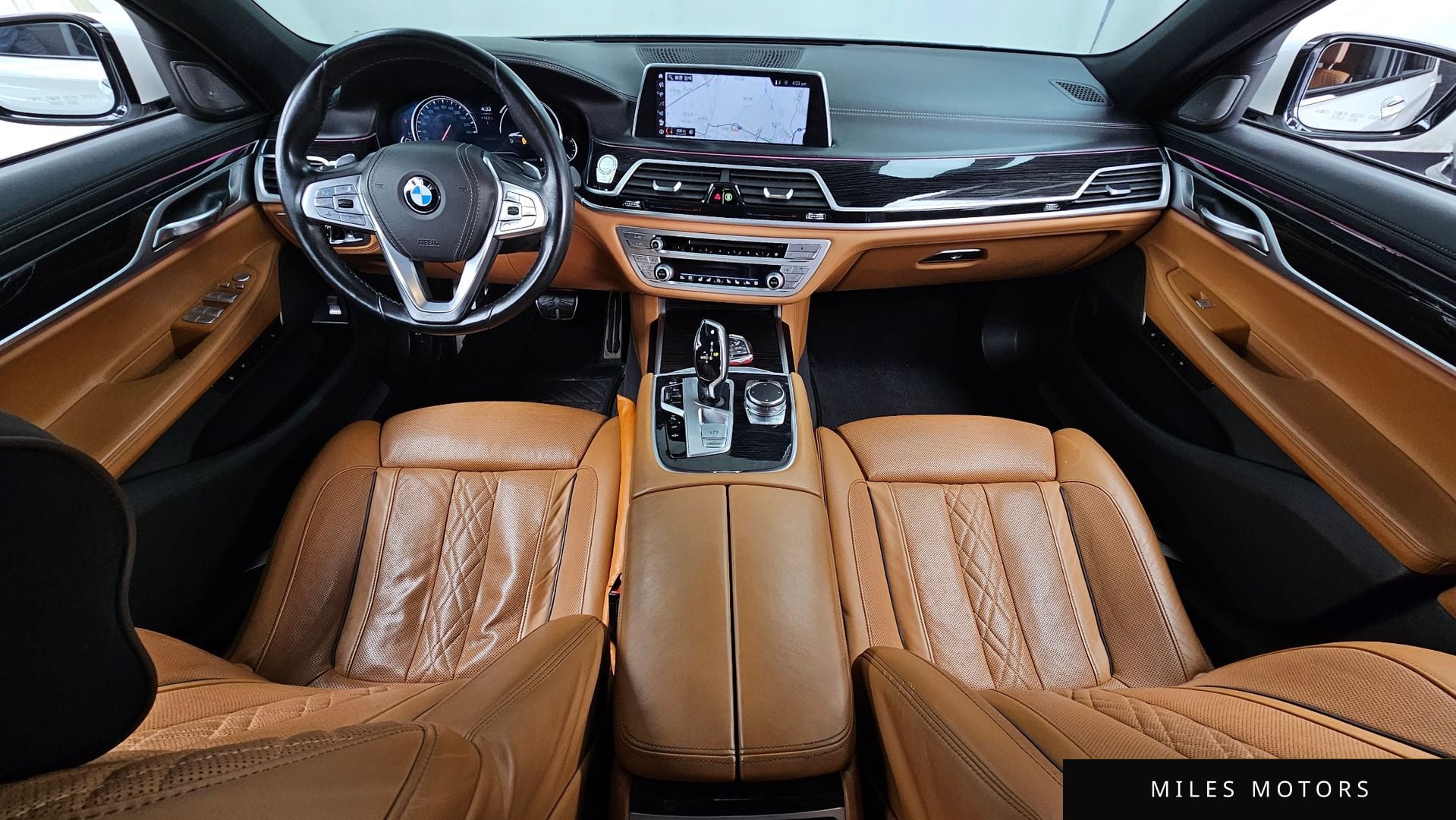 BMW 7 Series (G11) 2018 — миниатюра 7