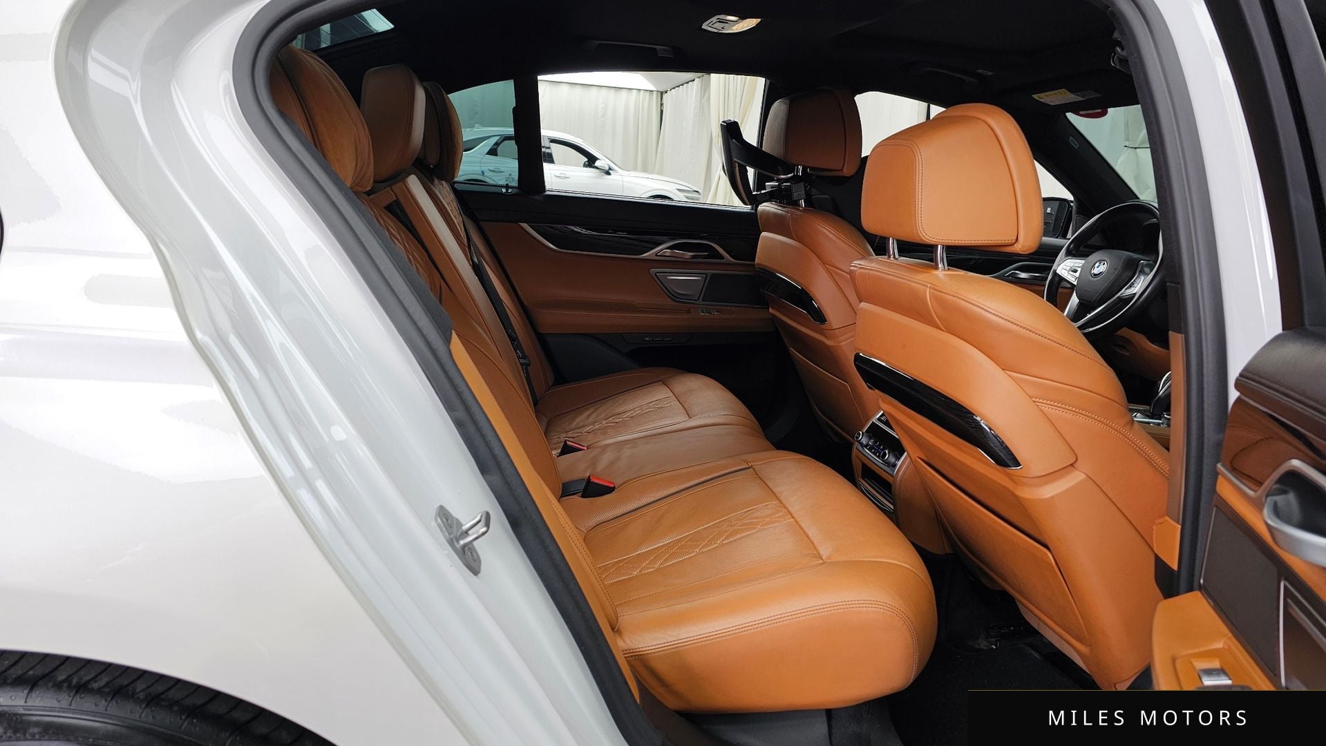 BMW 7 Series (G11) 2018 — миниатюра 12