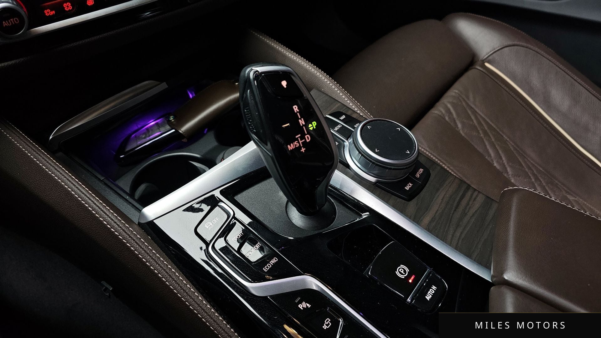 BMW 6 Series GT (G32) 2021 — миниатюра 9