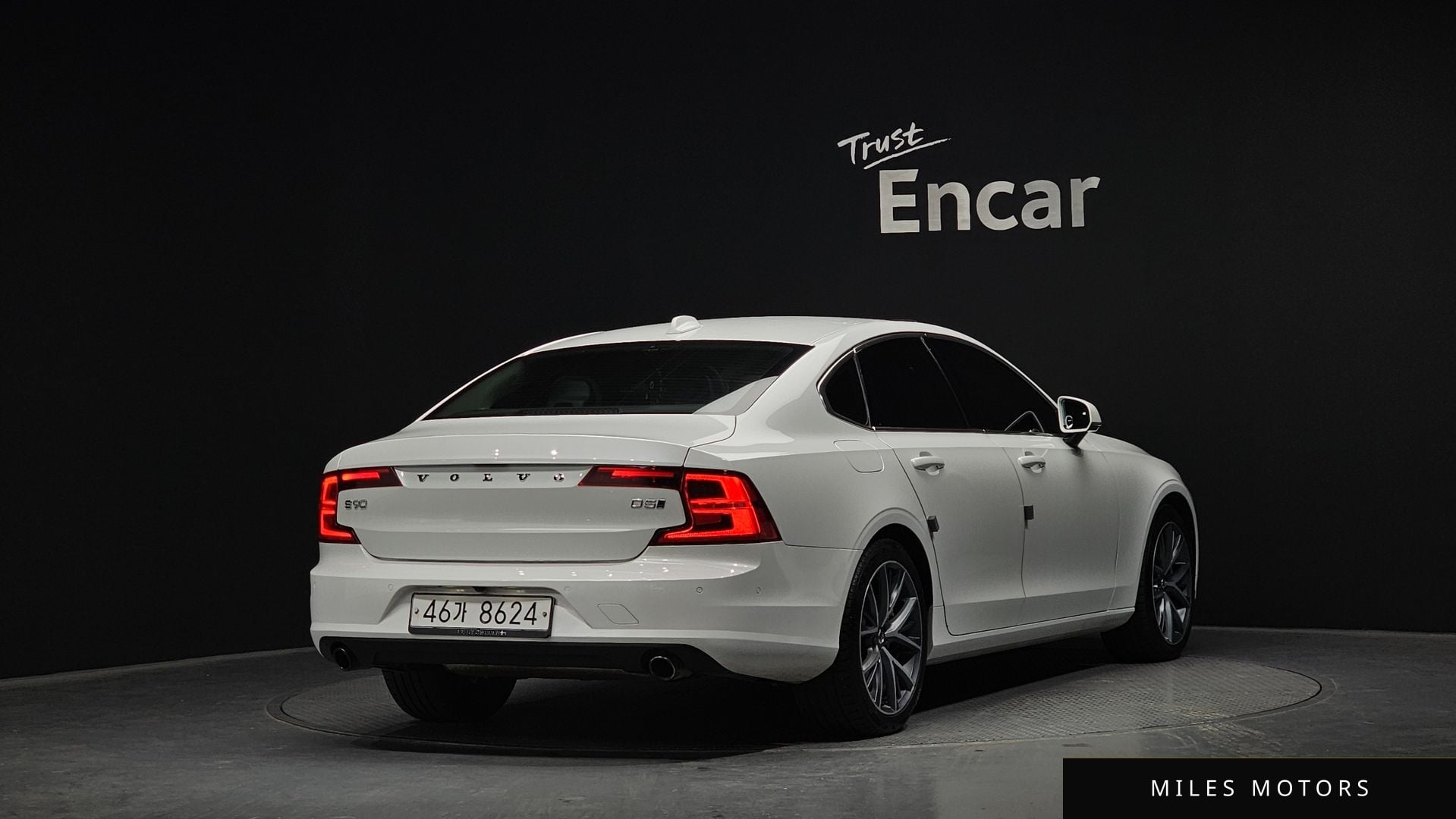 Volvo S90 2017 — миниатюра 2