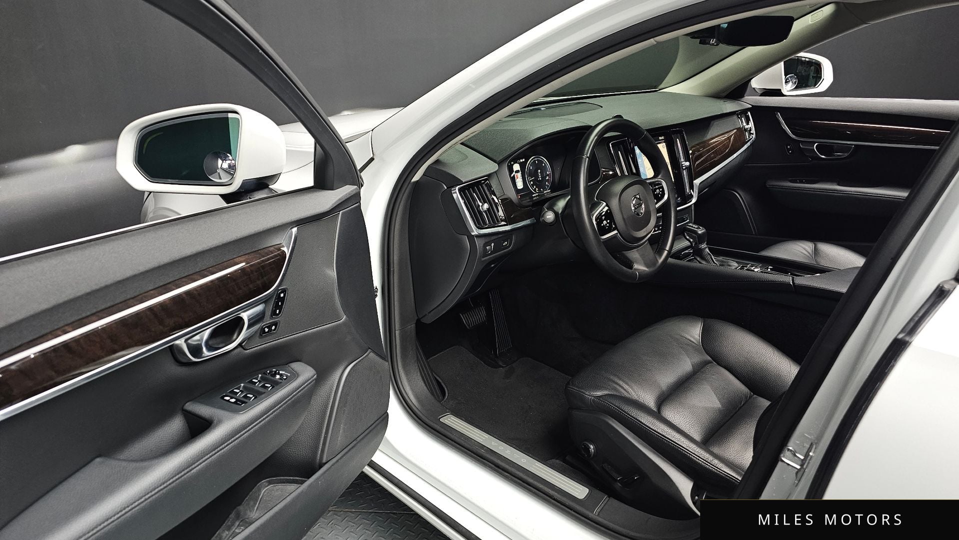 Volvo S90 2017 — миниатюра 11