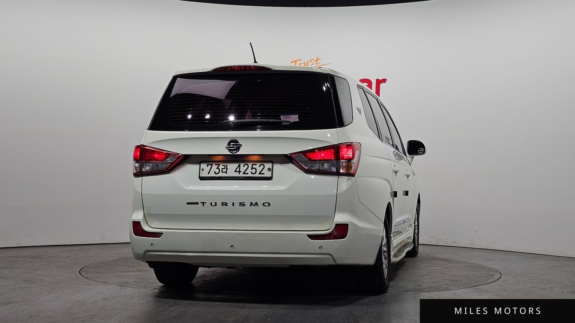 KG Mobility KORANDO 2015 — миниатюра 4