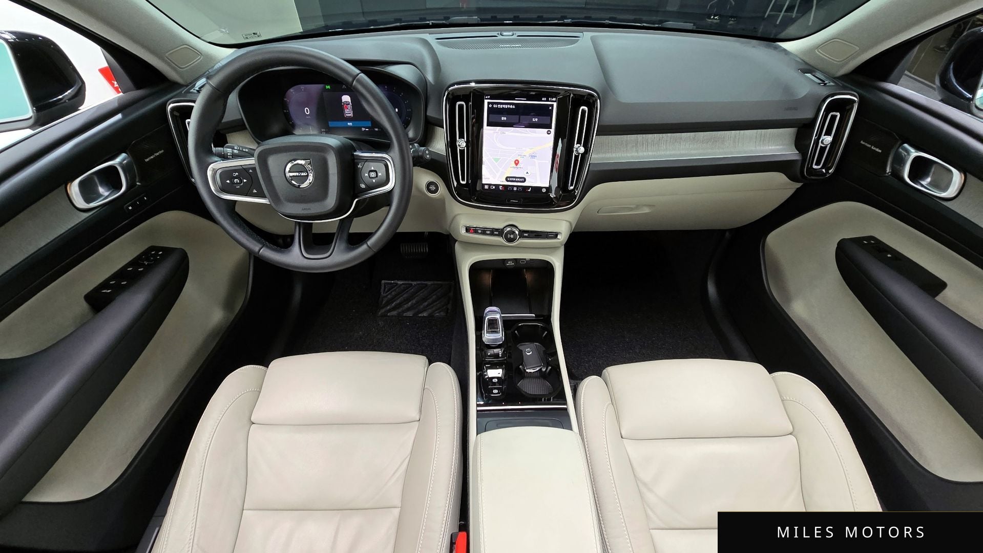 Volvo XC40 2023 — миниатюра 7