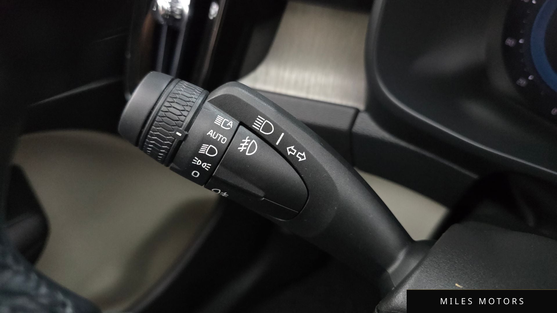 Volvo XC40 2023 — миниатюра 18