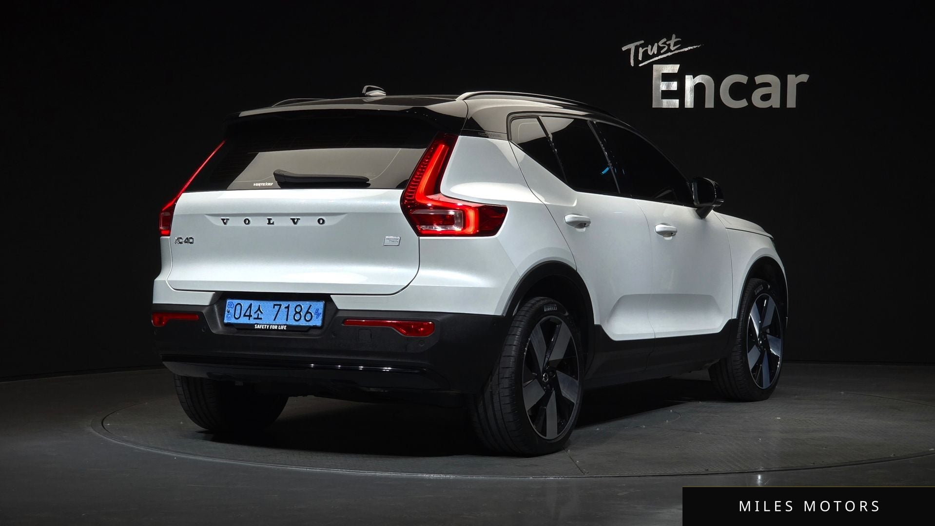 Volvo XC40 리차지 2024 — миниатюра 2