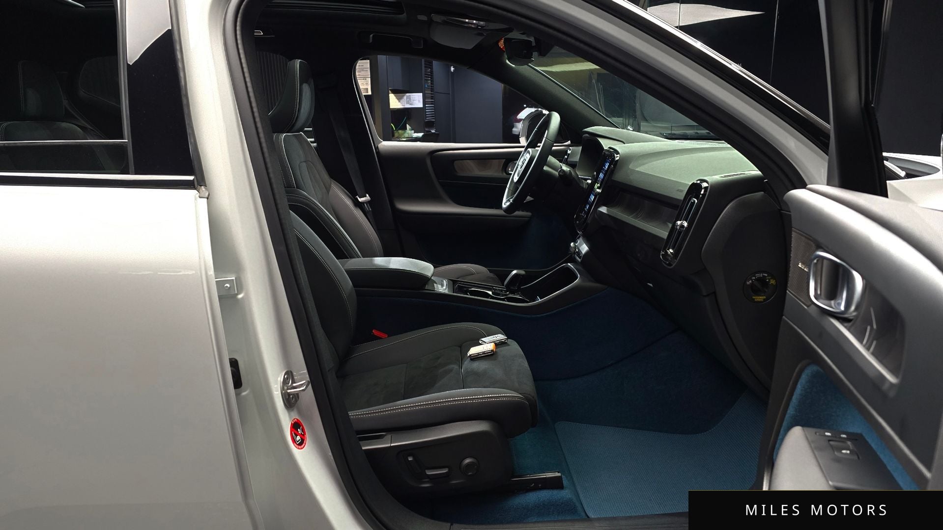 Volvo XC40 리차지 2024 — миниатюра 11