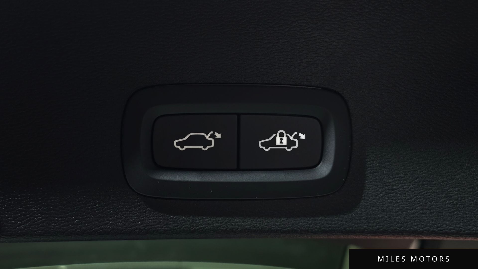 Volvo XC40 리차지 2024 — миниатюра 20