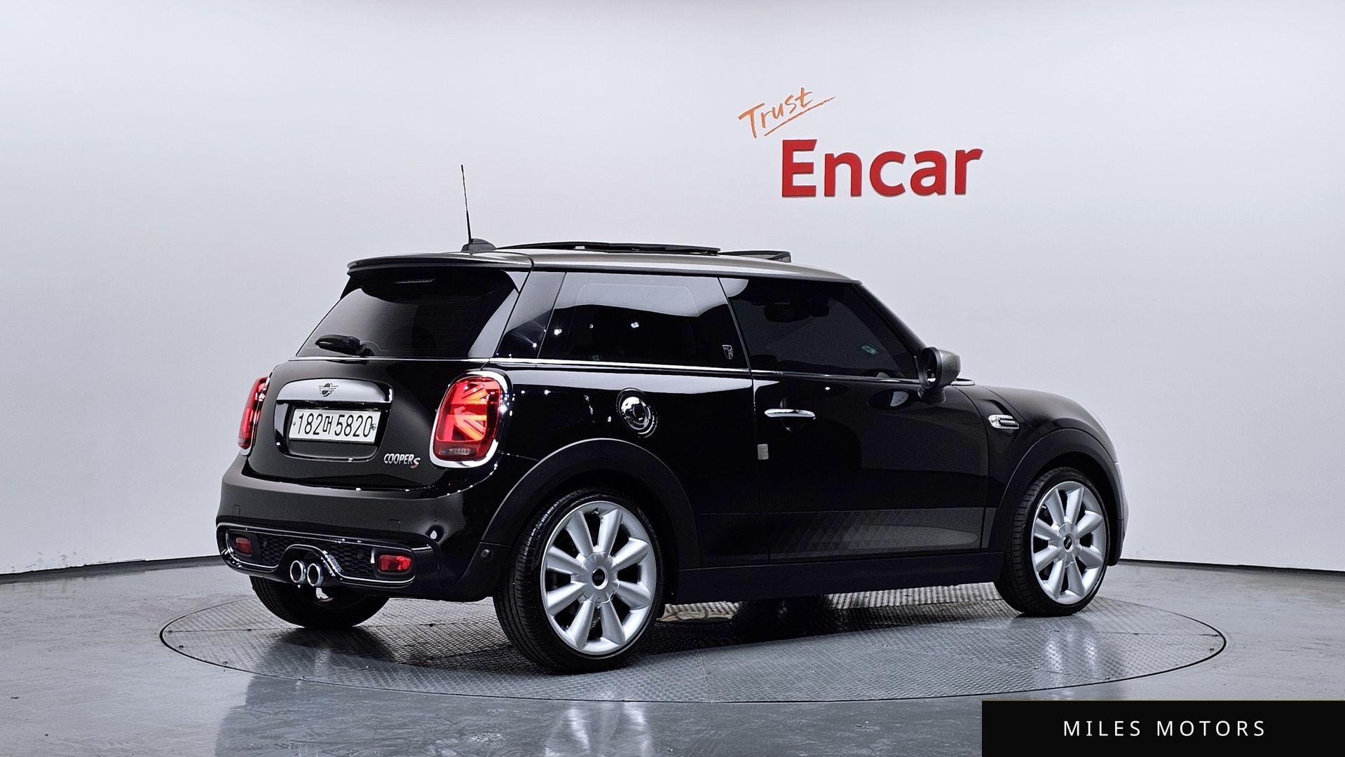 MINI 쿠퍼 S 2020 — миниатюра 2