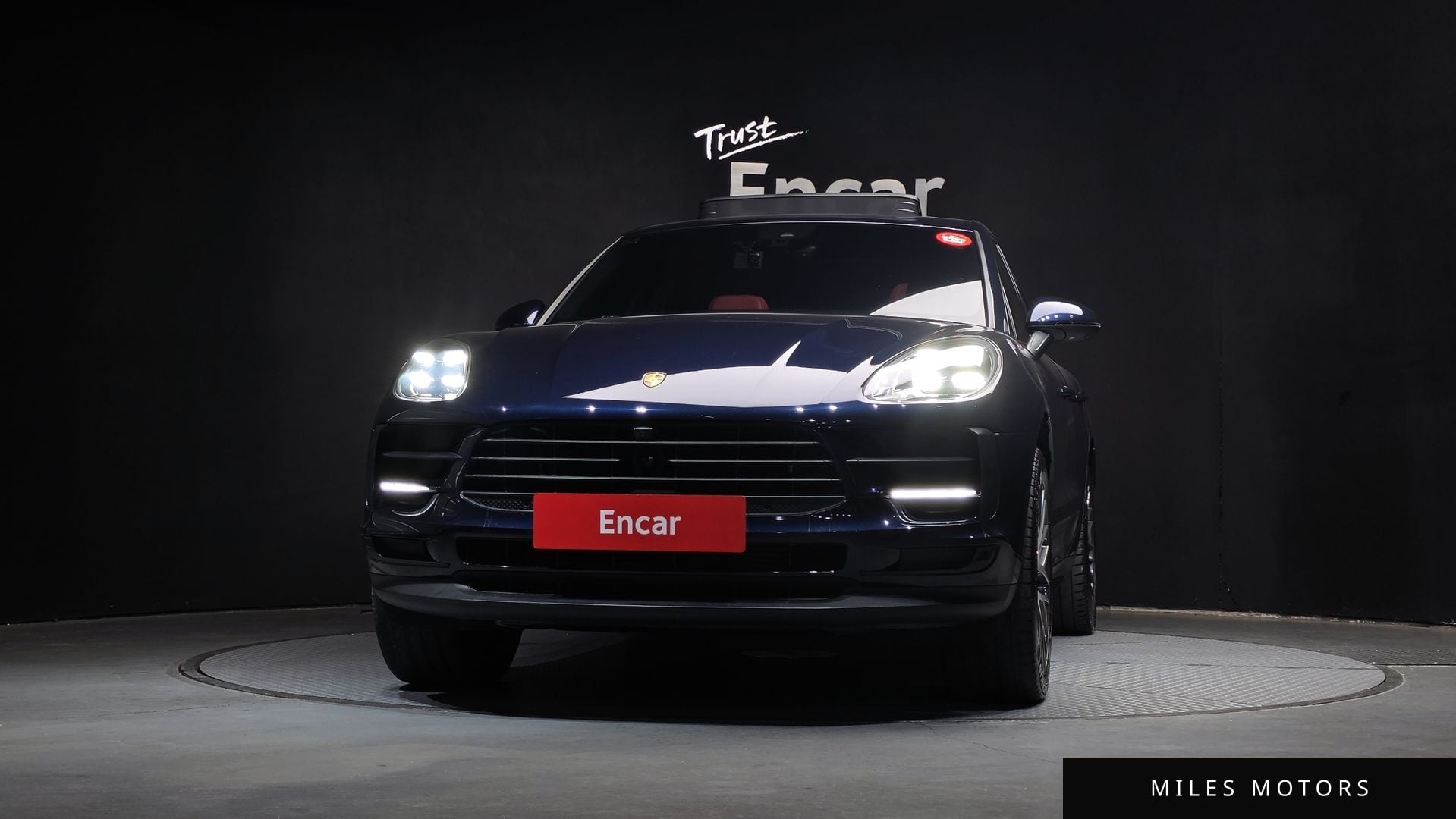 Porsche Macan 2021 — миниатюра 3