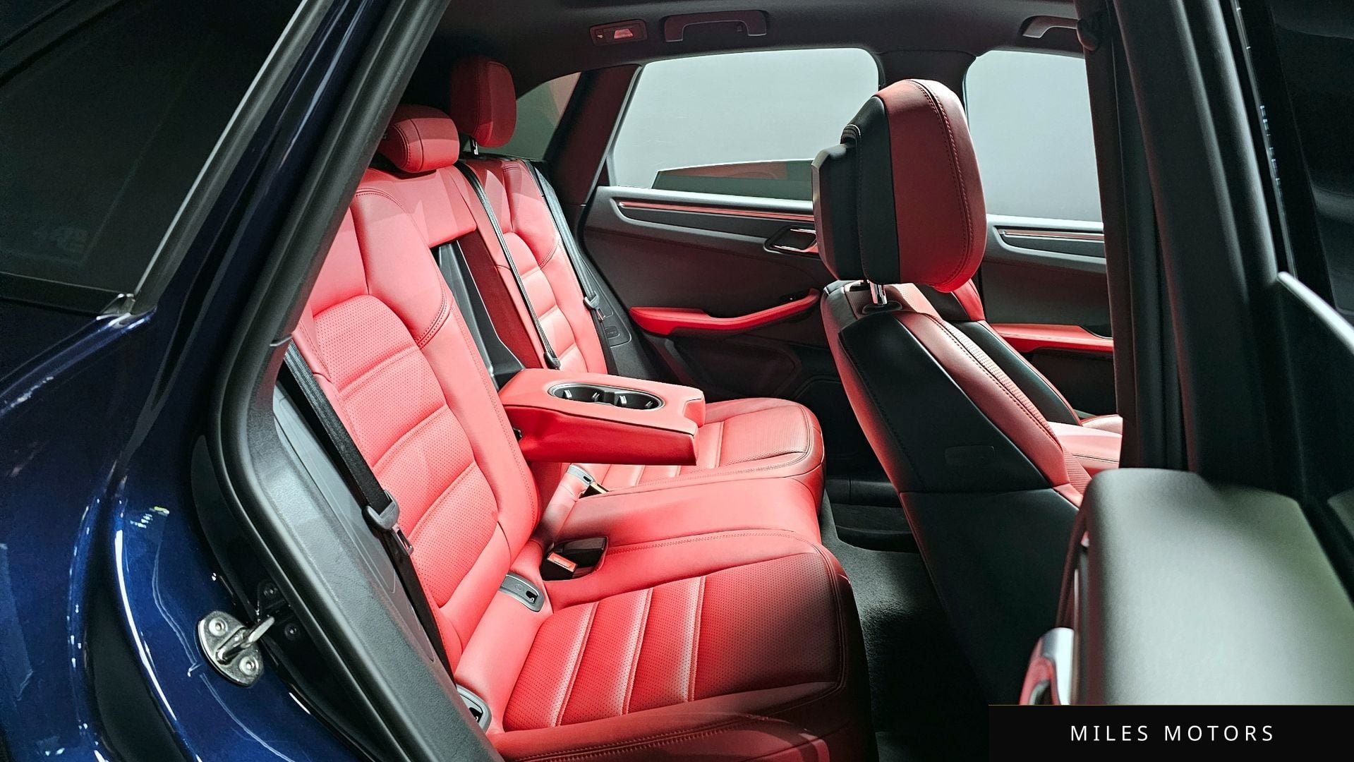 Porsche Macan 2021 — миниатюра 12