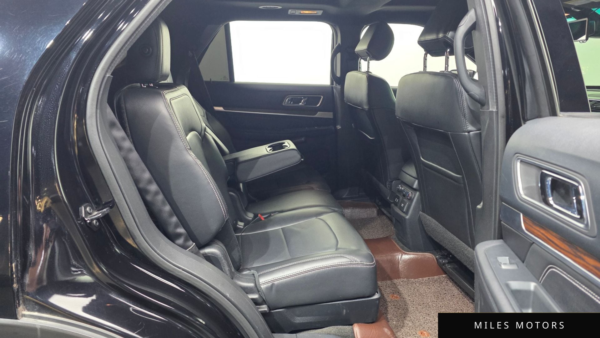 Ford Explorer 2016 — миниатюра 12