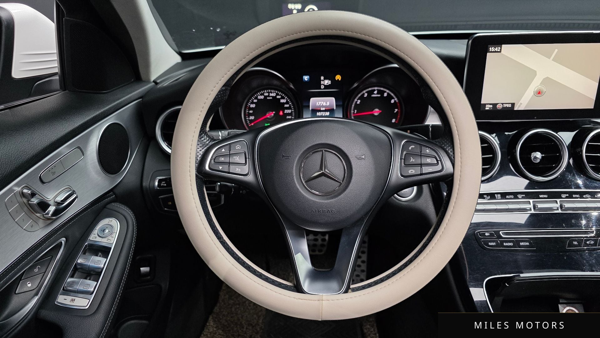 Mercedes-Benz C-Class W205 2015 — миниатюра 13