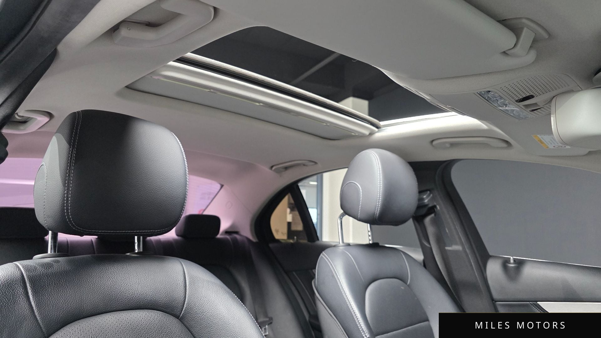Mercedes-Benz C-Class W205 2015 — миниатюра 17