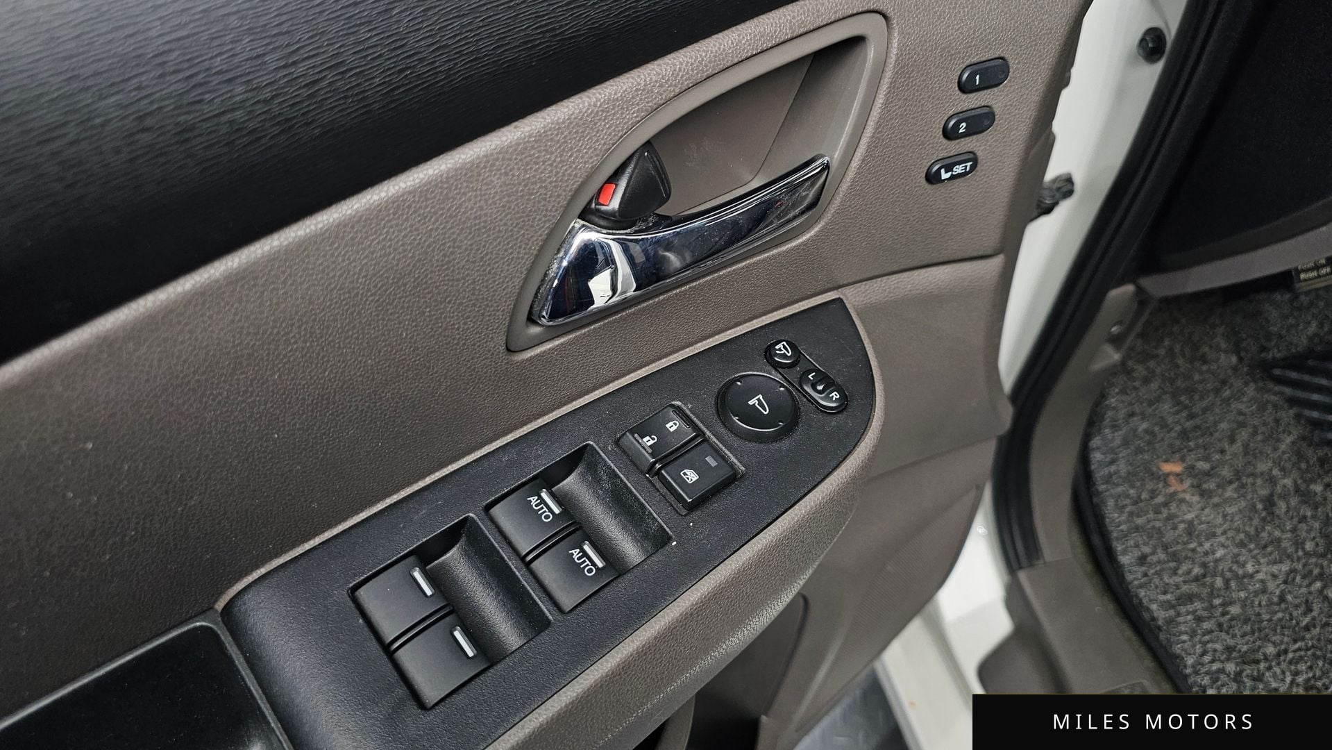 Honda 오딧세이 2014 — миниатюра 16