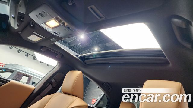 Лексус ES300h 2021 — миниатюра 18