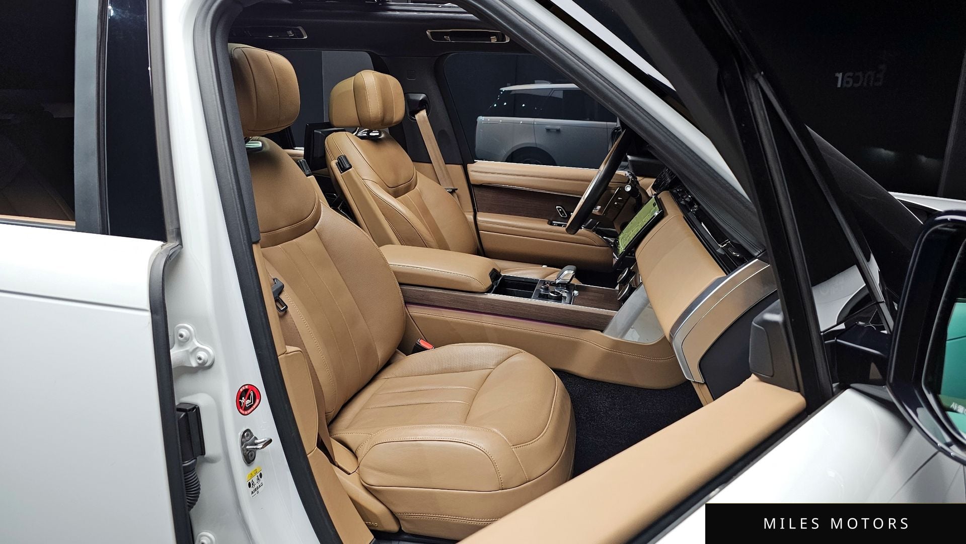 Land Rover Range Rover 2023 — миниатюра 12
