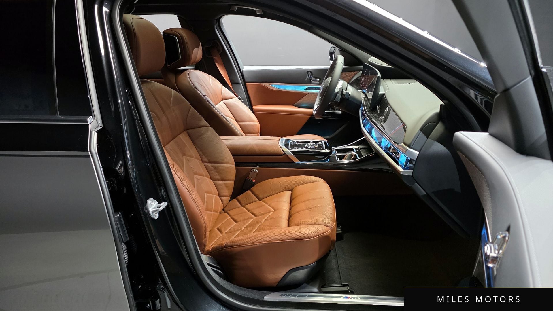BMW 7 Series (G70) 2025 — миниатюра 10