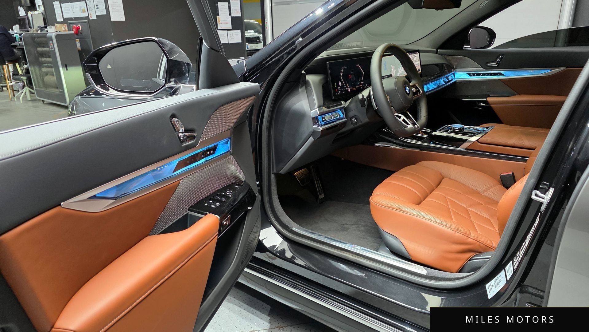 BMW 7 Series (G70) 2025 — миниатюра 11