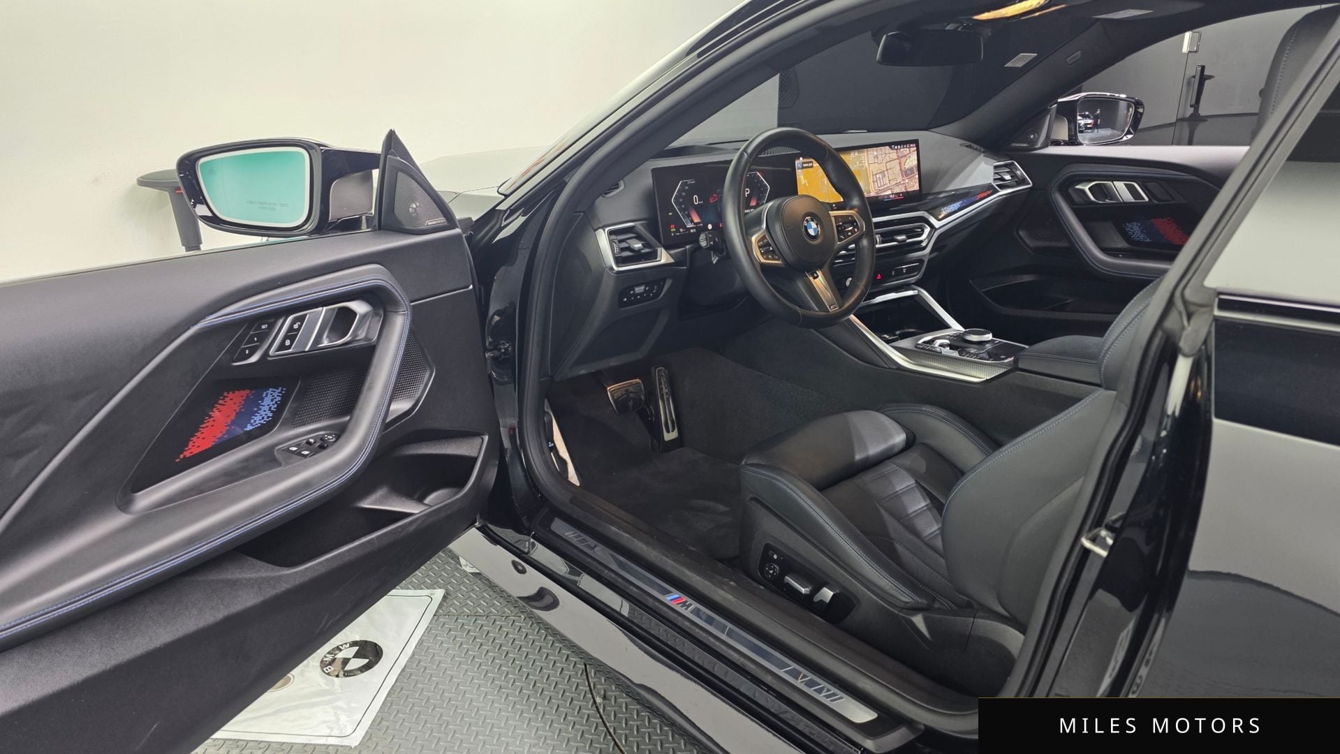BMW 2 Series (G42) 2023 — миниатюра 10