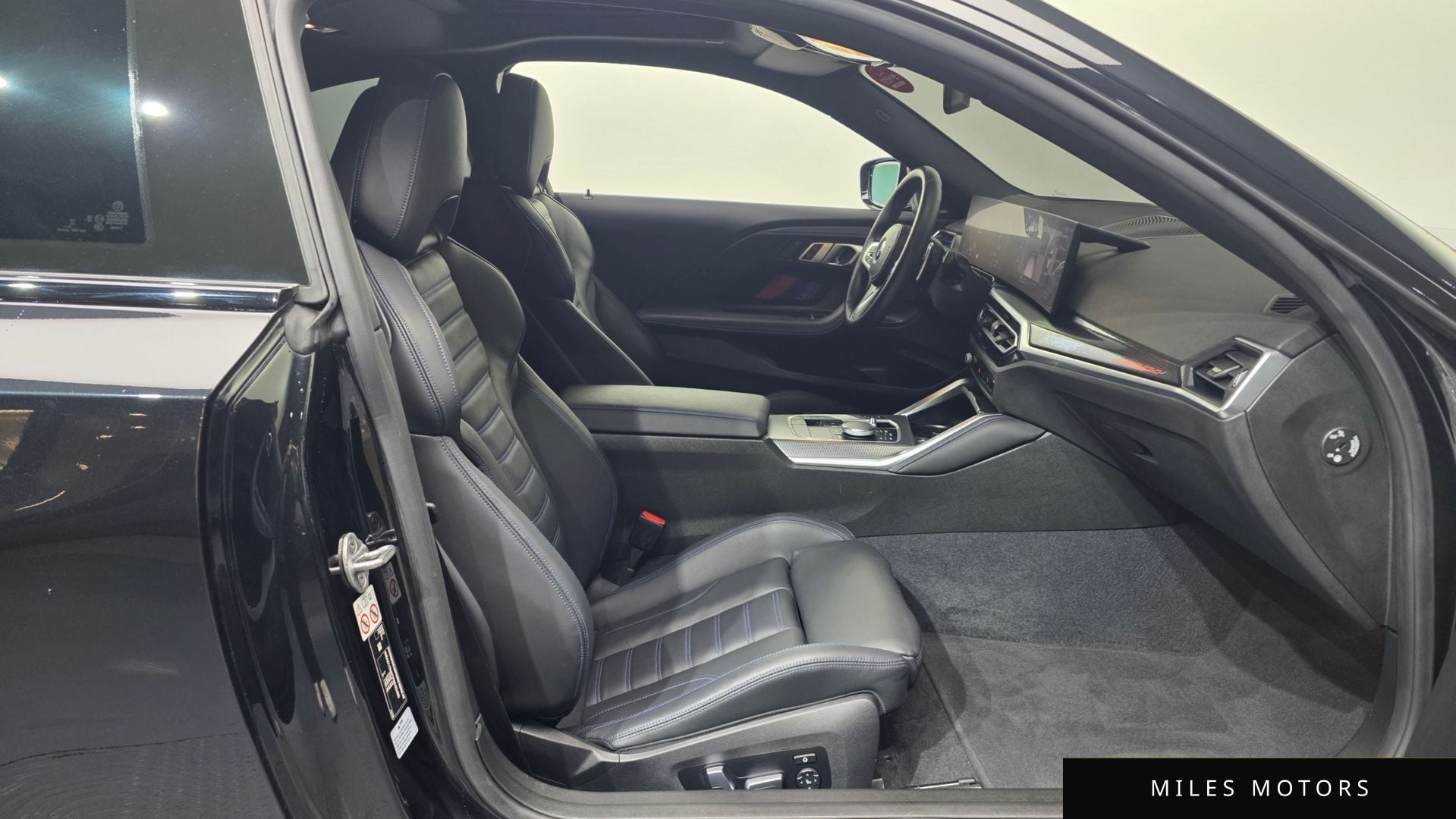 BMW 2 Series (G42) 2023 — миниатюра 11