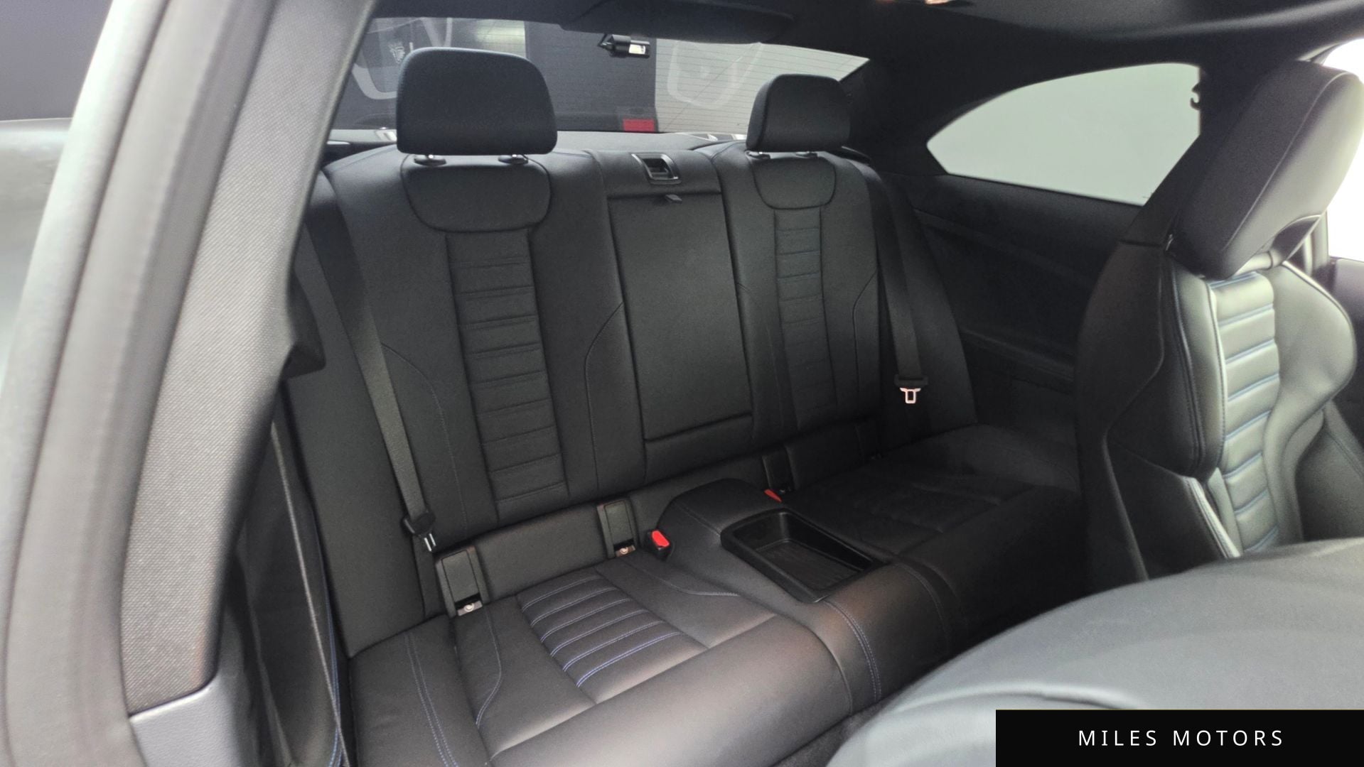 BMW 2 Series (G42) 2023 — миниатюра 12