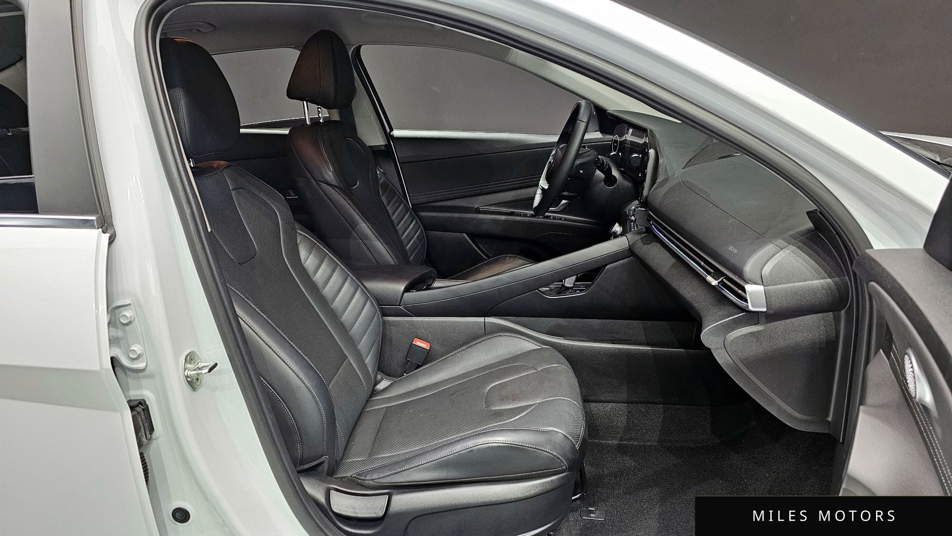 Hyundai AVANTE 2022 — миниатюра 10